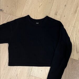 GAP cropped long sleeve